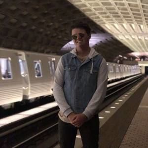 Meet your Posher, Johnny